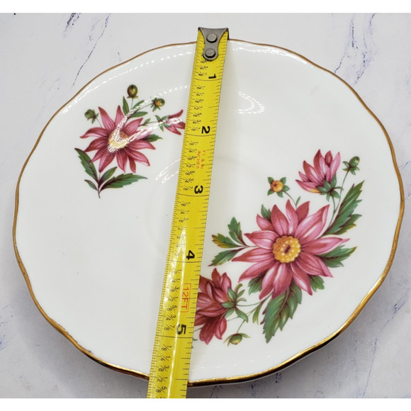 Royal Vale Bone China Pink Floral Tea Cup & Saucer Gold Trim Made In England VTG - Picture 4 of 16